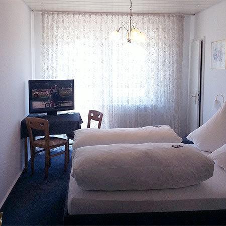 Gaestehaus Ullmannshof Kirchheim am Neckar Room photo